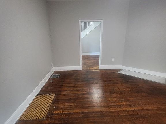 4th image of 201 Parkview Ave