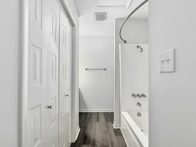 Oak - Bath 2