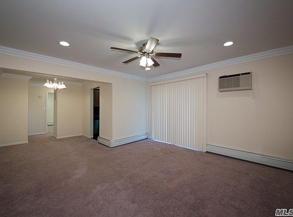 2nd image of 675 Conklin St APT 3A