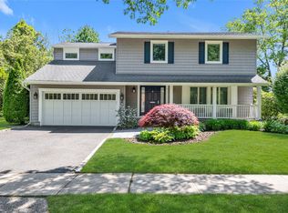 2 Driftwood Dr, Port Washington, NY 11050