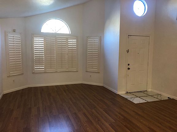 2nd image of 2791 Seabreeze Dr