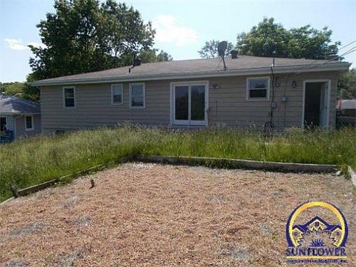 4th image of 3017 N 72nd St