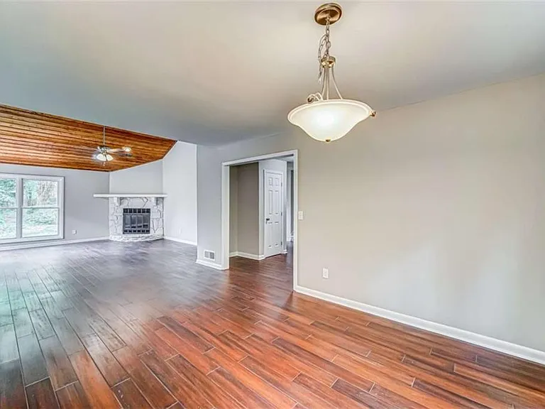 2218 Woodfern Dr — Photo 25