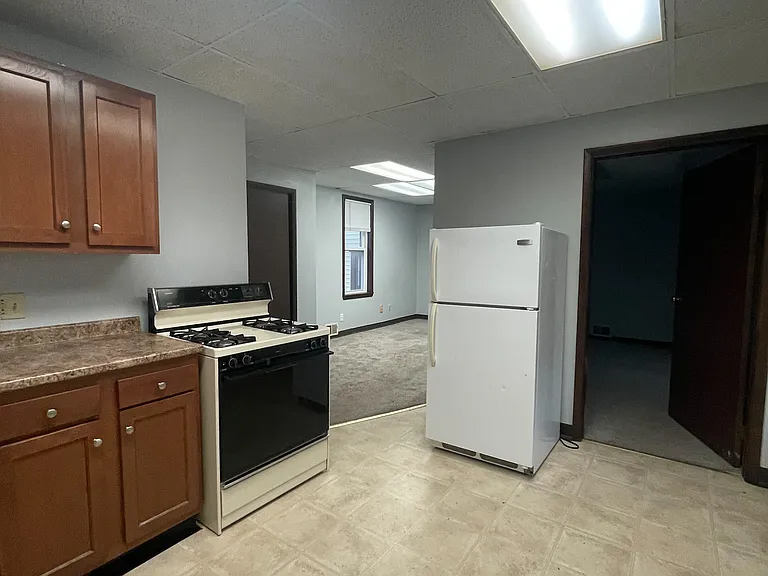 3195 S Park Ave #UM — Photo 6