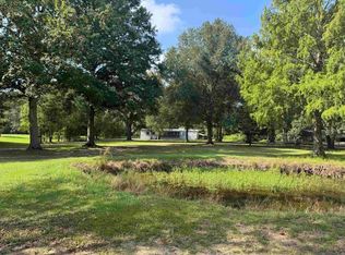 3376 Piper Rd, Slaughter, LA 70777