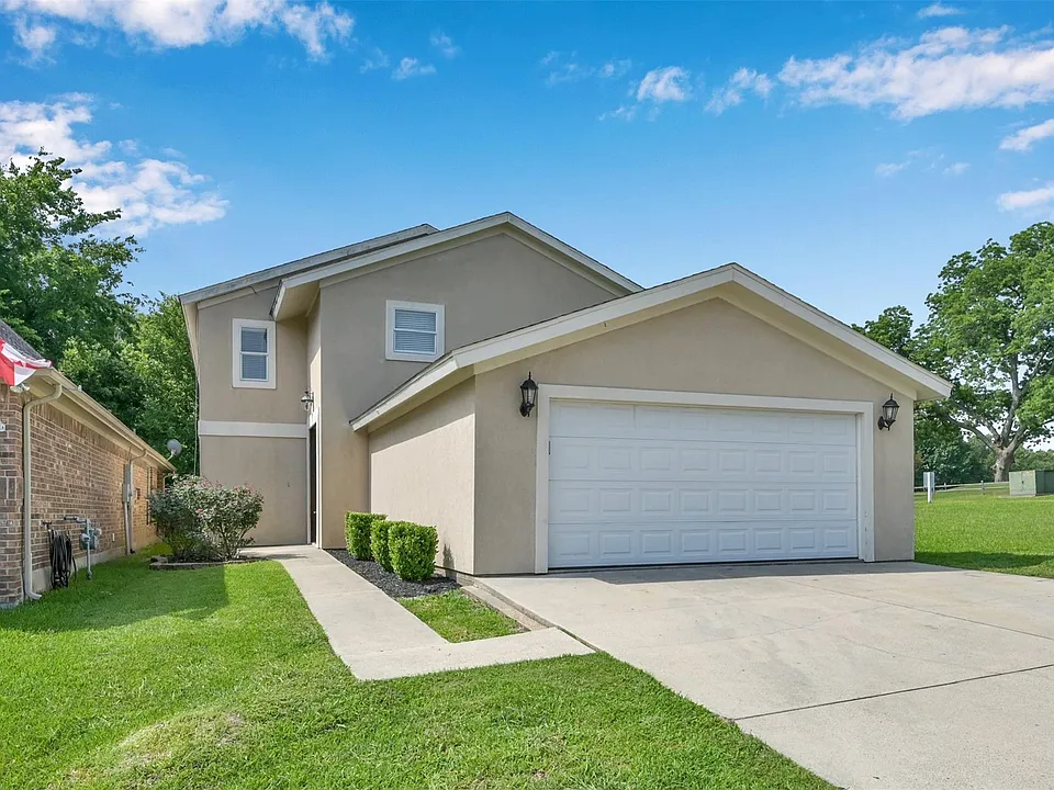 100 Harbour Town Dr