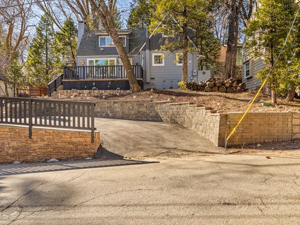 284 Walnut Dr