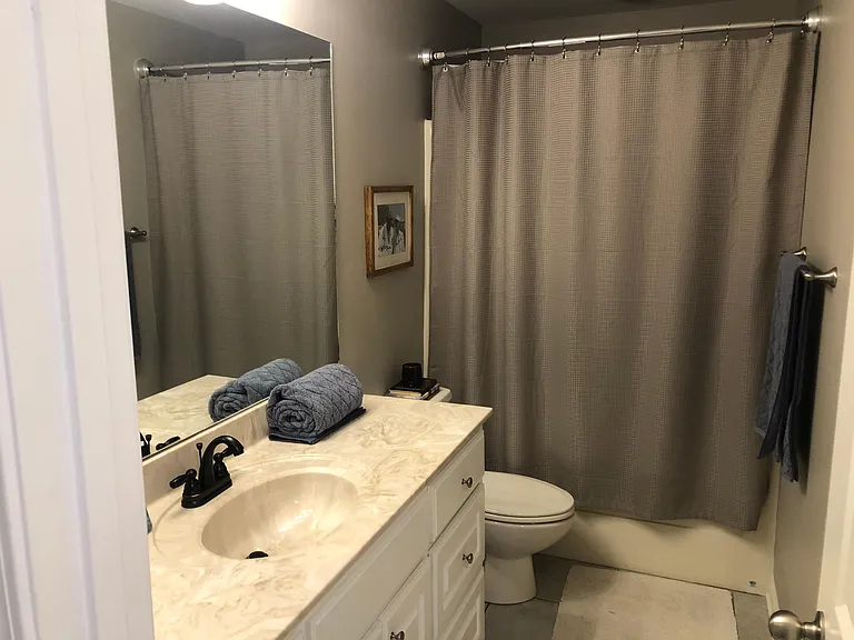 GUEST BATHROOM