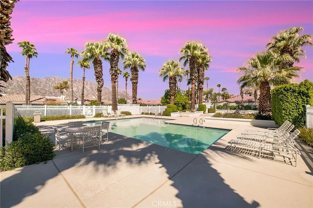 3 bed, 3.5 bath, 3031 sqft, $5,875 — Photo 1