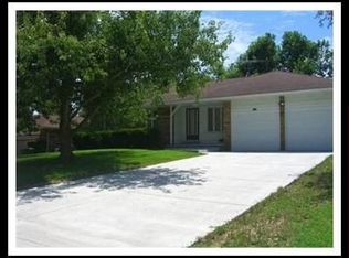 2062 E Ryan St, Springfield, MO 65803