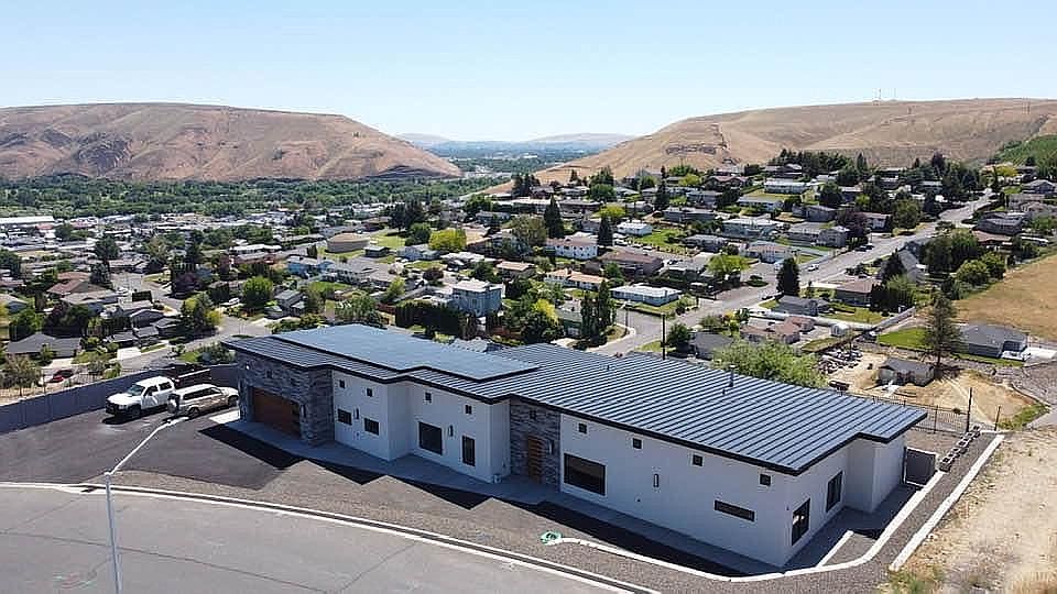 1st image of 1108 Heritage Hills Dr #33