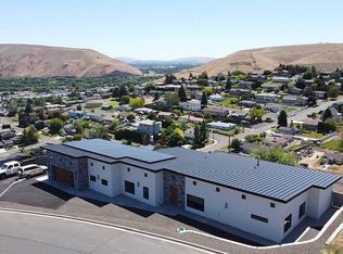 1108 Heritage Hills Dr #33, Selah, WA 98942