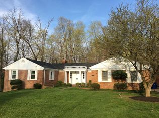 330 Naiche Ct, Columbus, OH 43213