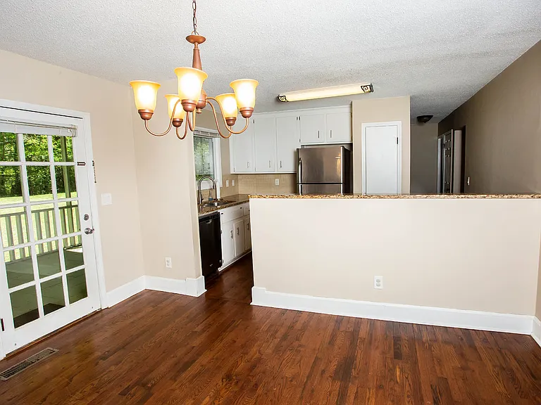 4641 Anastasia Ct SE — Photo 7