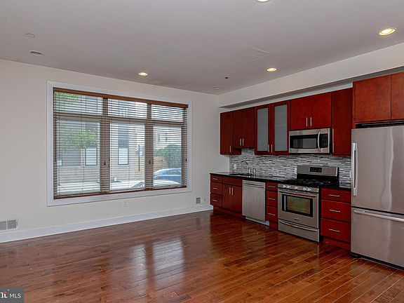 3rd image of 1535 N Philip St Unit 15