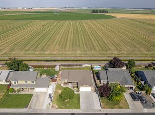 1435 S Husky Dr, Moses Lake, WA 98837