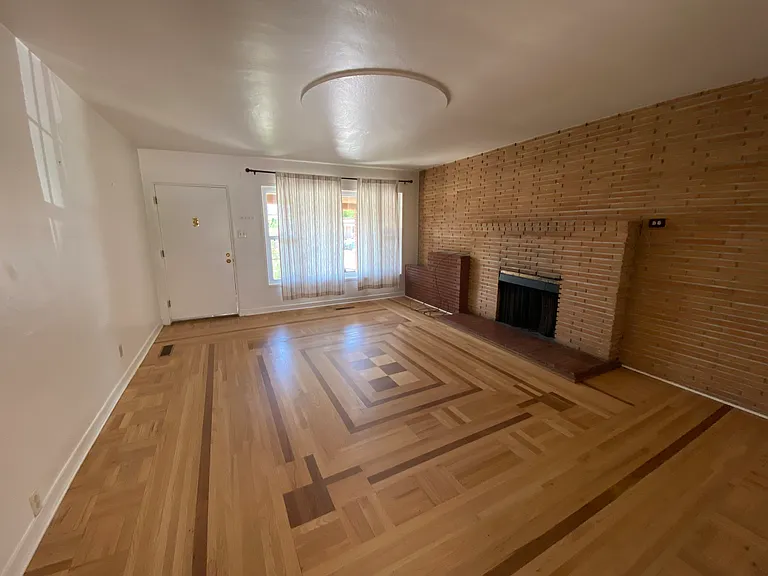 1509 Vista Larga Ct NE — Photo 4