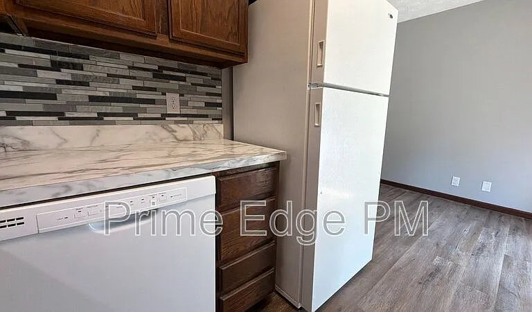 6235 Holdrege St #A-1 — Photo 14