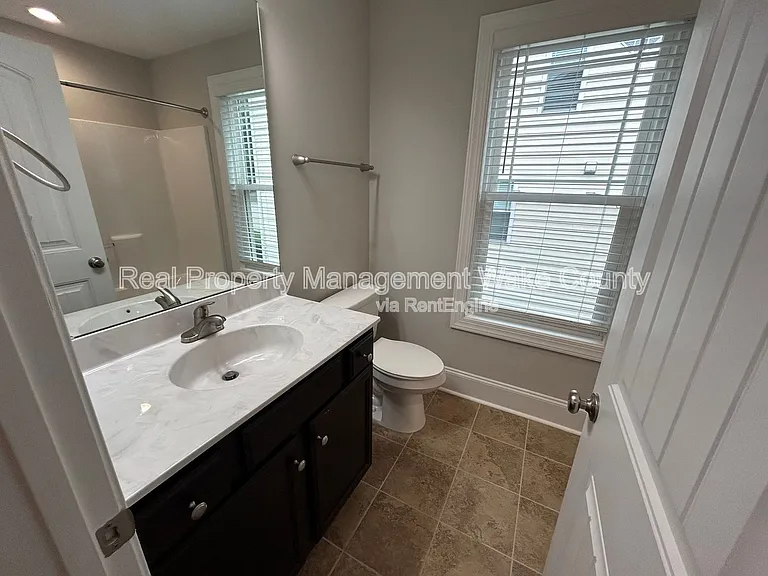 5412 Robbins Dr — Photo 25
