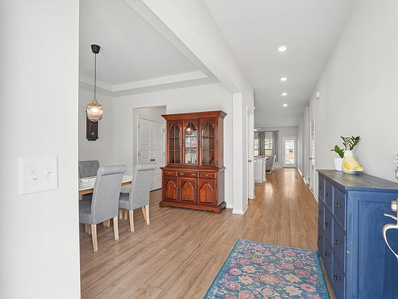 3rd image of 103 Tuscan Sun St