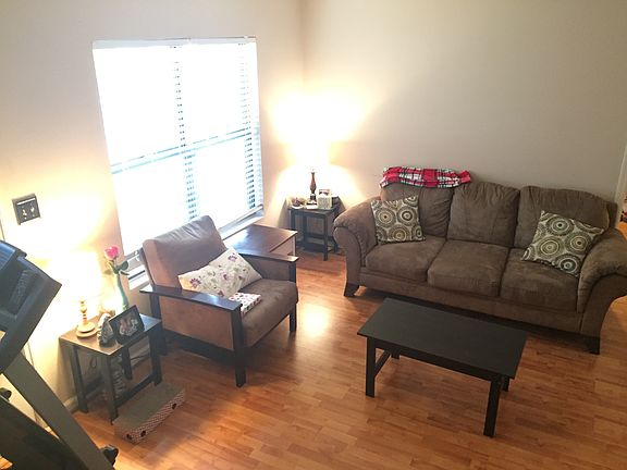 2nd image of 215 Berry Ave APT A