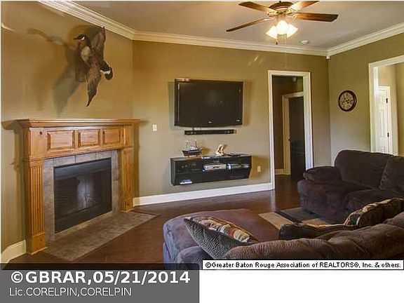4th image of 16211 Old Samuel Dr