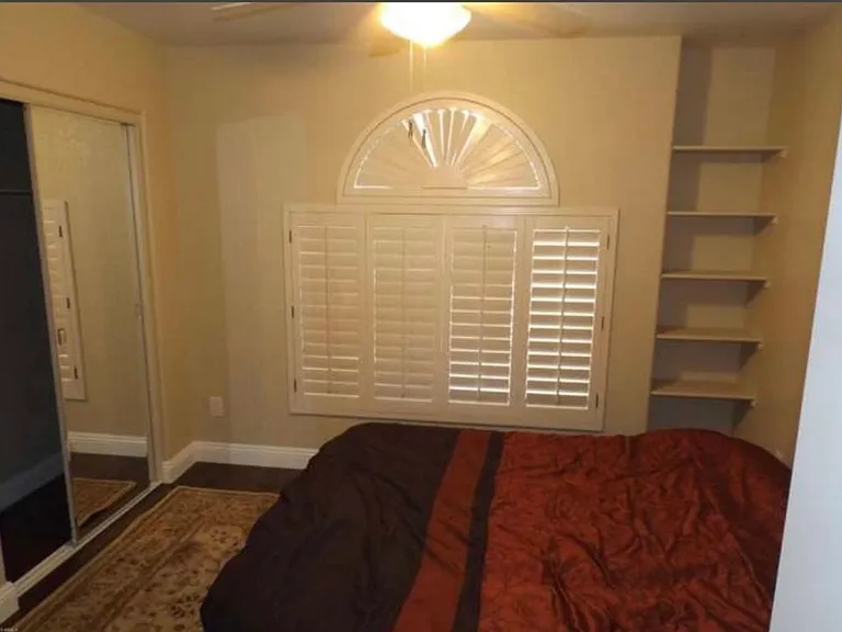 3211 E Behrend Dr — Photo 10