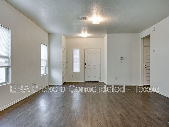 3rd image of 5407 Shasta Pl