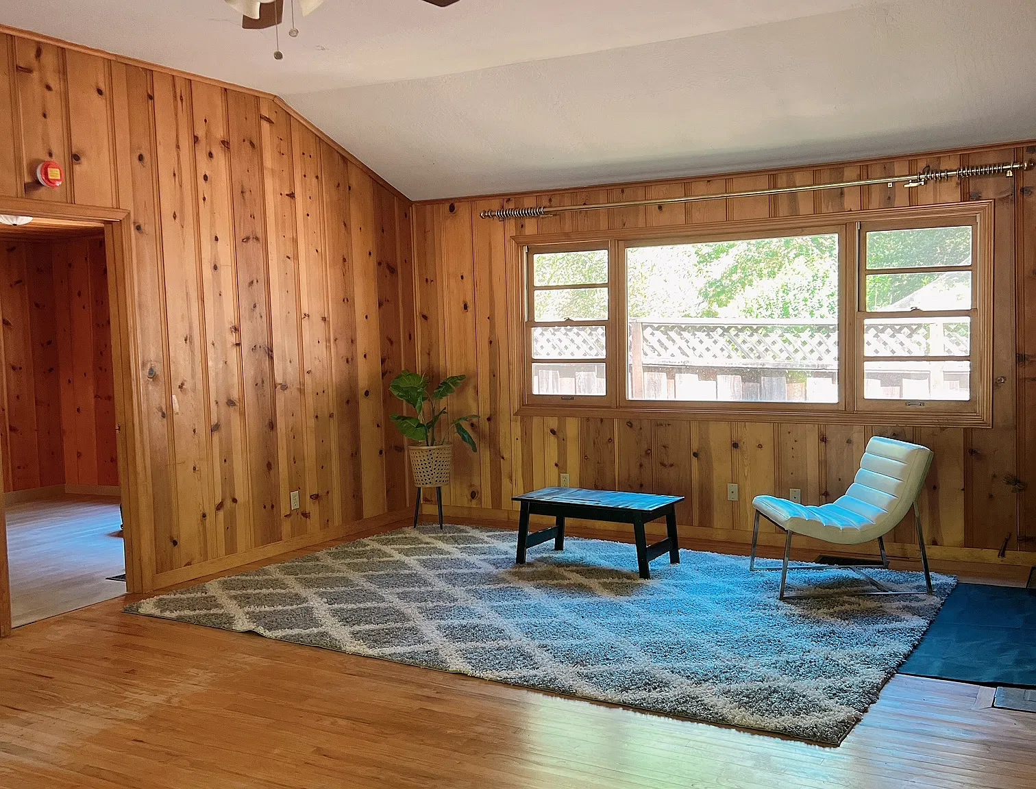 3 bed, 1474 sqft, $3,600 — Photo 1