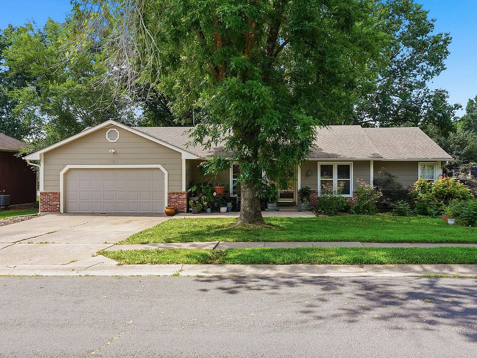 1st image of 1324 Weaver Dr
