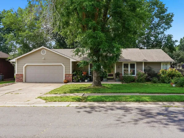1324 Weaver Dr, Columbia, MO 65203