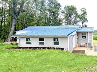 1221 S Hewitt Ave, Washington, PA 15301