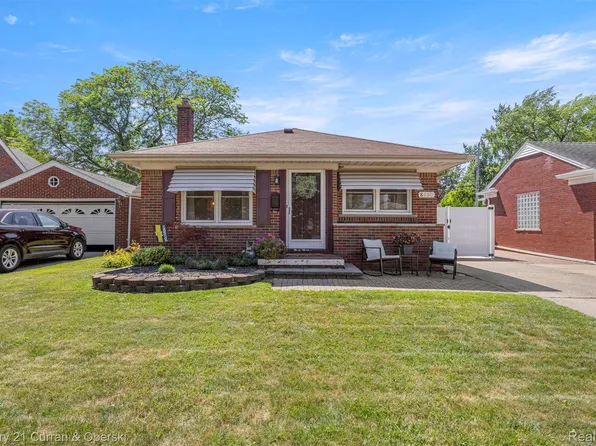 8960 Niver Ave, Allen Park, MI 48101