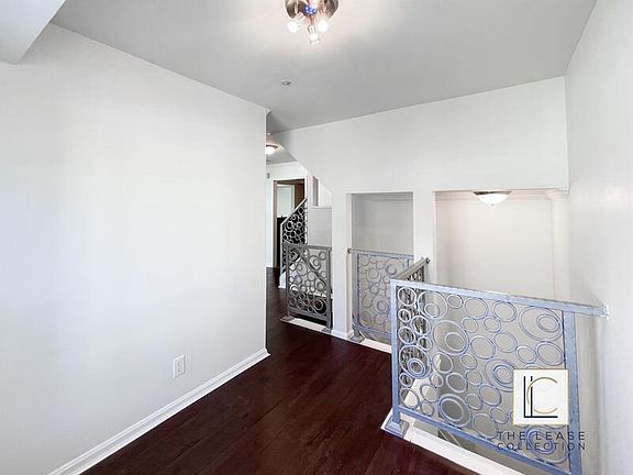 5th image of 4860 King John Way #1