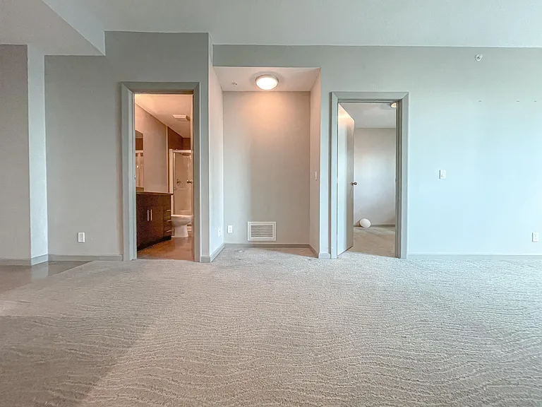 210 15th Ave SE #1603 — Photo 7