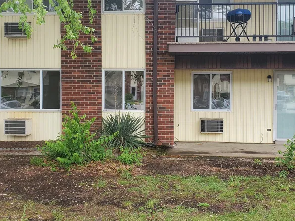 7522 Hazelcrest Dr Unit B-1, Hazelwood, MO 63042