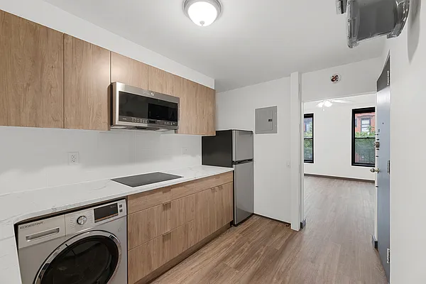 Rented by REAL New York | media 6