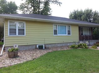 2209 Franklin St, Cedar Falls, IA 50613