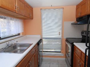 233 Township Line Rd APT 2B, Elkins Park, PA 19027