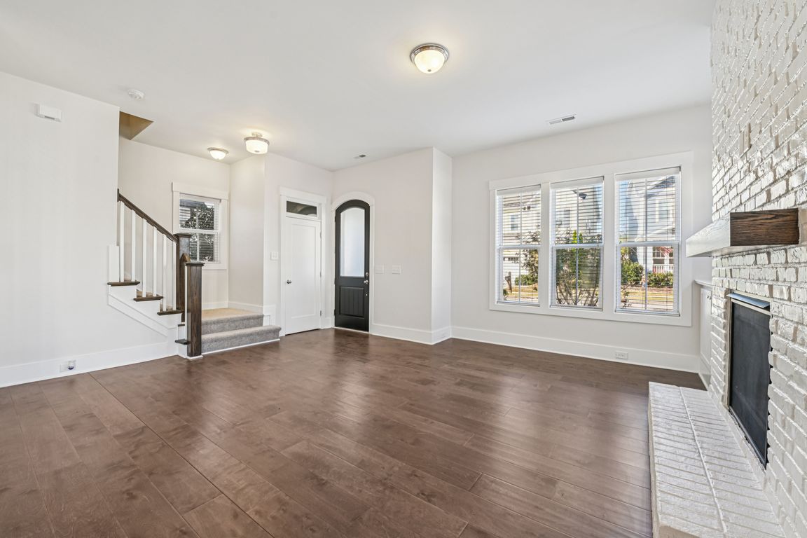 next background image