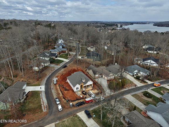 5th image of 112 Inata Cir