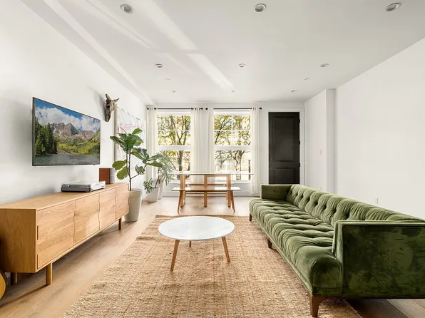 40 Huntington St #2C, Brooklyn, NY 11231