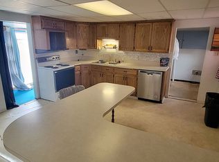 201 N B St, Fairfield, NE 68938