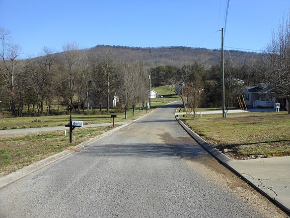 5th image of 337 Bernice Dr