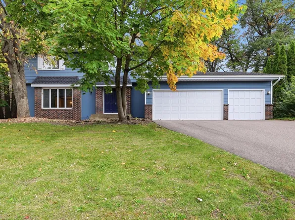 313 Brandywine Dr, Burnsville, MN 55337