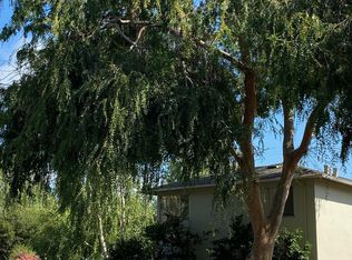 48 Kent Pl APT 4, Menlo Park, CA 94025