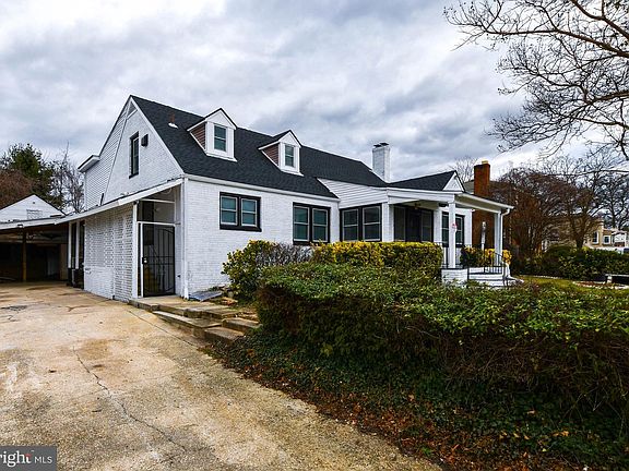 2nd image of 3802 Cedar Dr