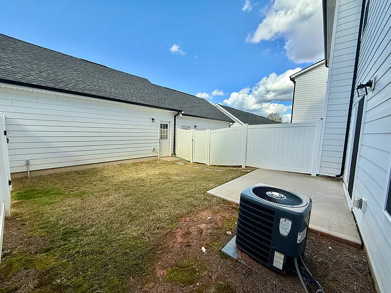5044 Patton Dr — Photo 17