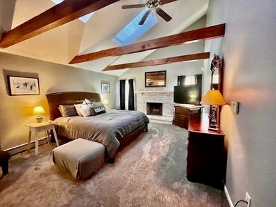 220 Erin Rd, Taunton, MA, 02780