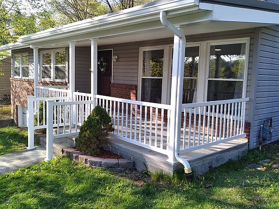 2nd image of 212 Mabel St